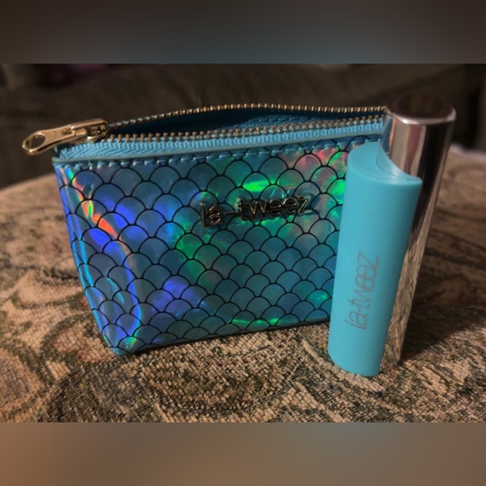 La-tweez Pro Illuminating Tweezers & Carry Case with Diamond Dust Tips